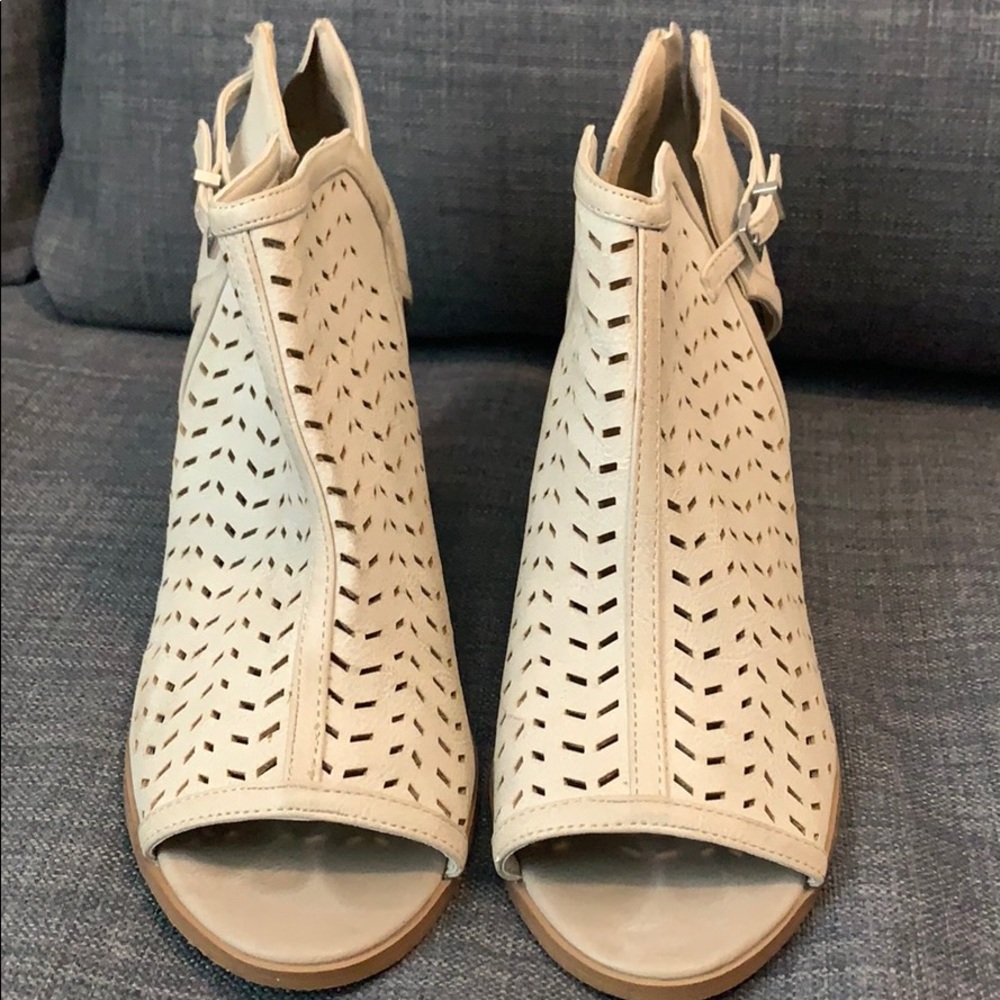 Shoes - Picture 2 of 2